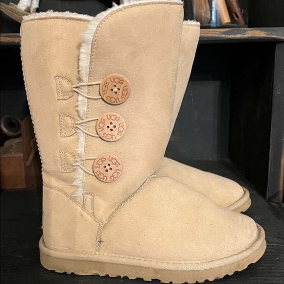 UGG Tan Bailey Triple Women’s Boots - new no box - Picture 1 of 6